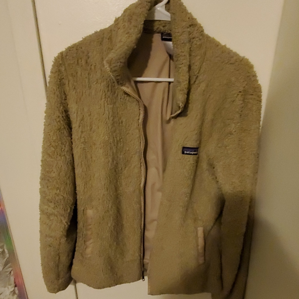 Patagonia fuzzy zip up